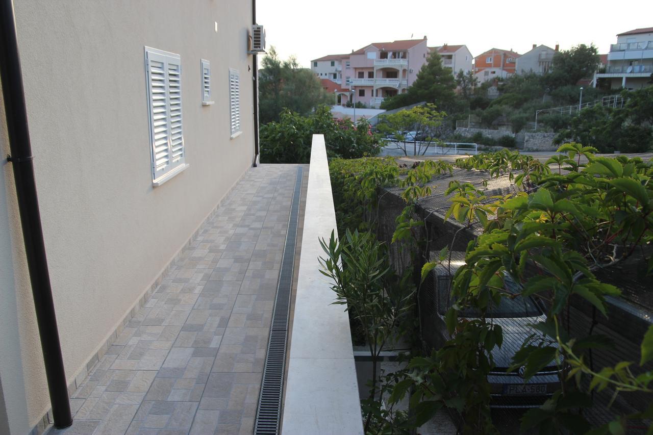 Apartments Time Off Zaboric Exterior photo